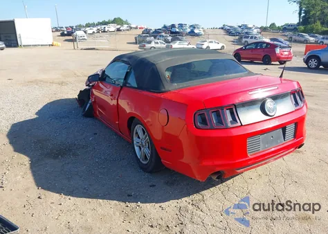 2014 Ford Mustang V6 z USA, uszkodzony, nr VIN 1ZVBP8EM9E5238354